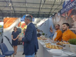 Povestea Ile de France, spusă în hala Laminor! /Galerie Foto Povestea Ile de France, spusă în hala Laminor! /Galerie Foto