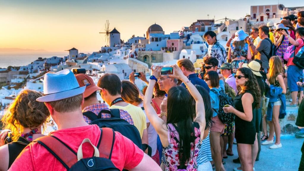Cu cât cresc taxele turistice în Grecia și de când Ne va costa scump să mergem în Grecia