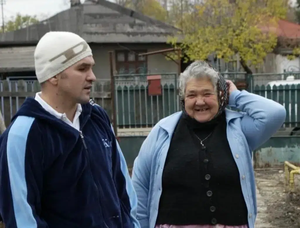 Leonard Doroftei, afectat enorm de moartea mamei. Merge la ea, la mormânt și...