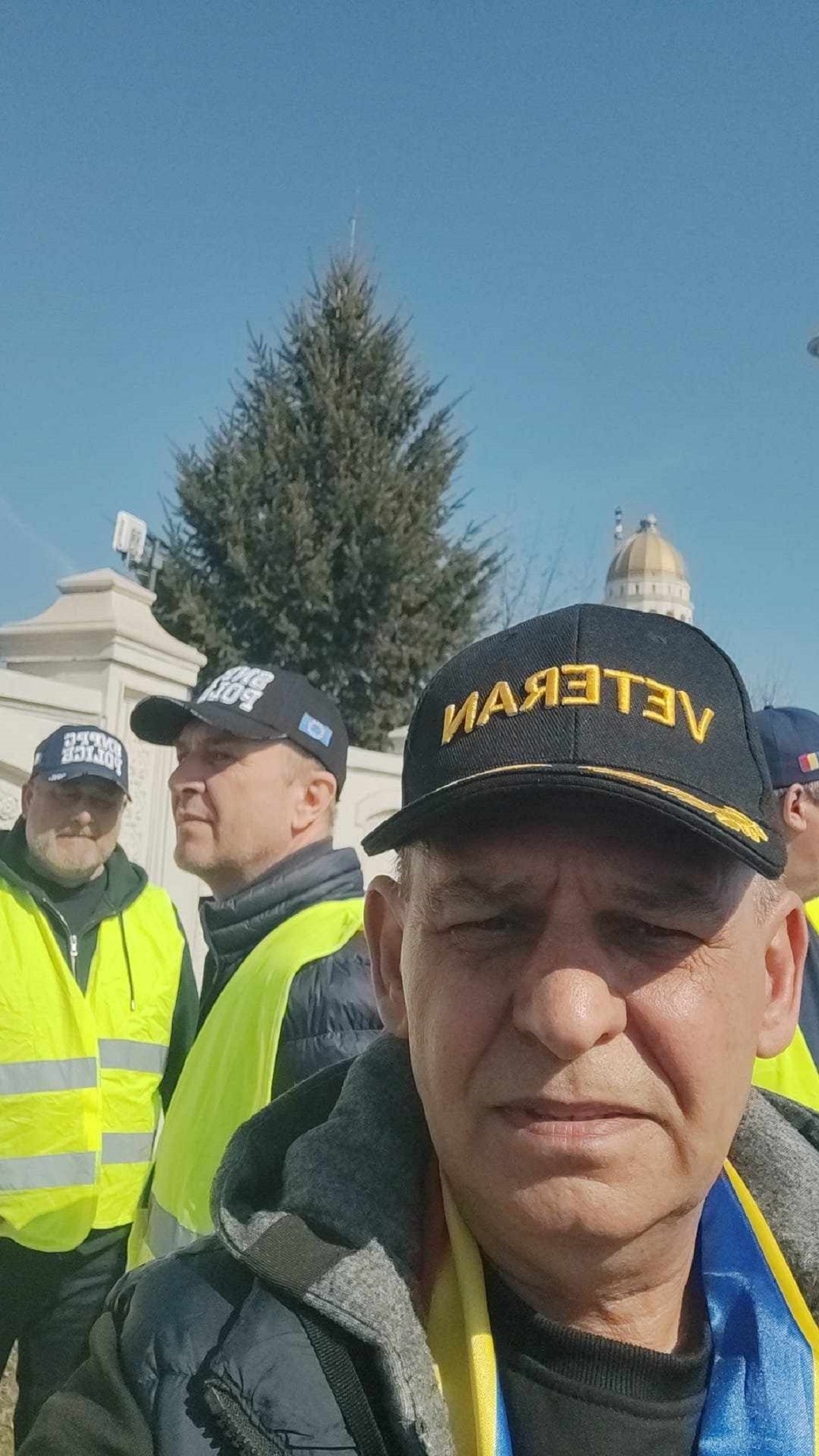 Pensiile militare. Protest la CCR. Mâine se judecă Pensiile militare. Protest la CCR. Mâine se judecă