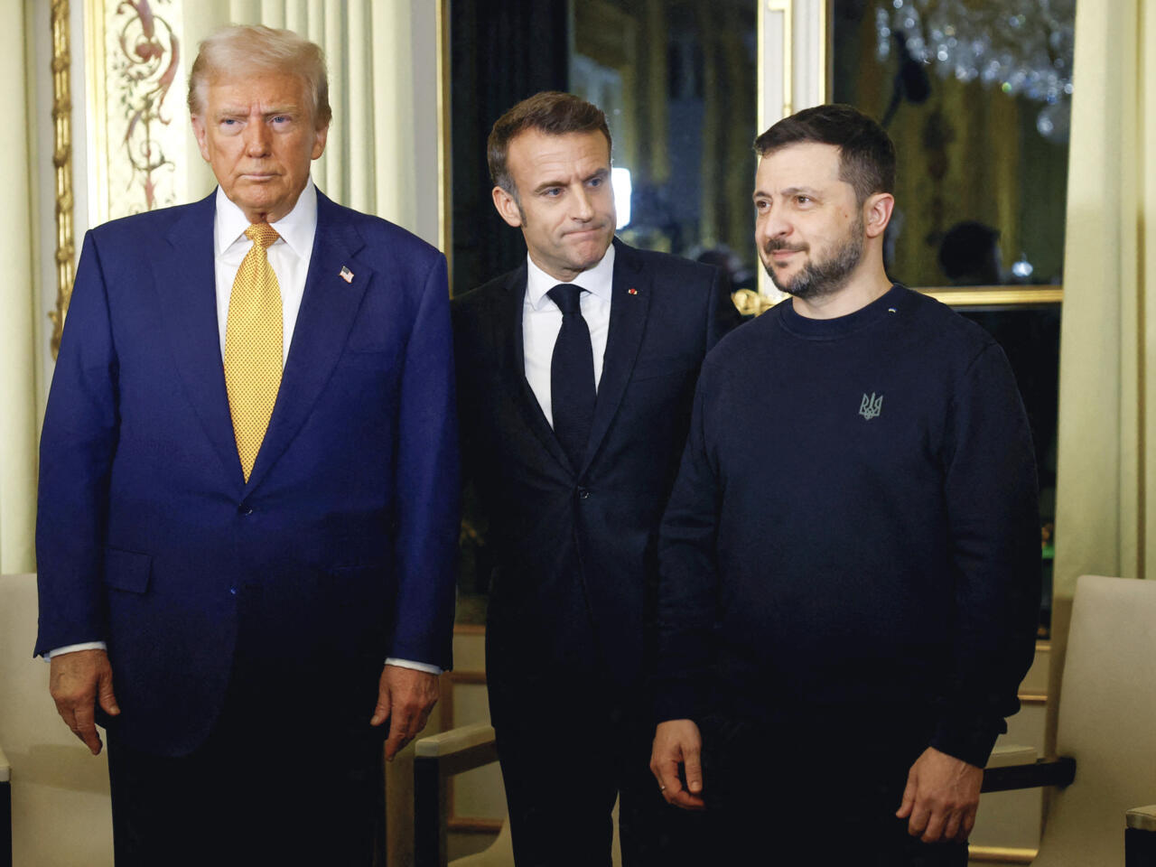 SUA renunță la exercițiile militare din Europa. Motivele invocate de americani | Oficiul de Știri președintele SUA, Donald Trump, Zelenski și Emmanuel Macron