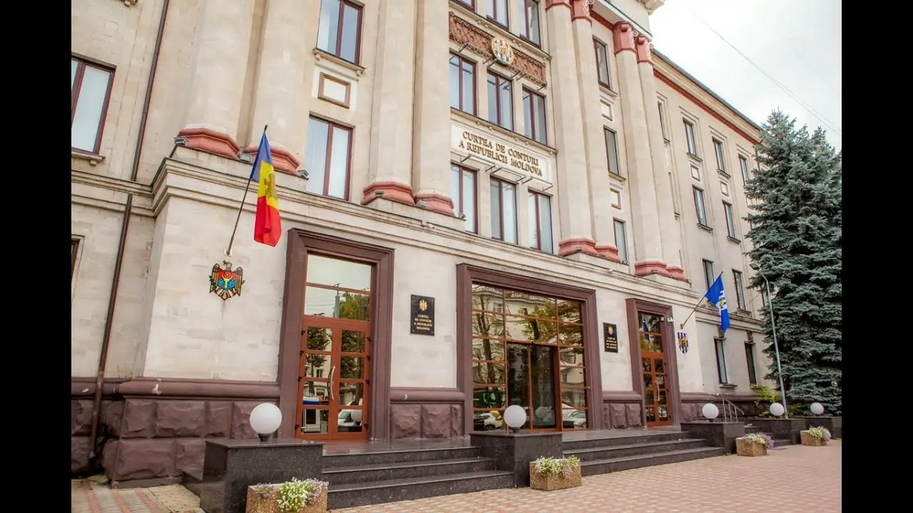 Furt și conducere fără permis în plină noapte: Cazul uimitor al bărbatului reținut de poliție | Oficiul de Știri Furt și conducere fără permis în plină noapte: Cazul uimitor al bărbatului reținut de poliție | Oficiul de Știri