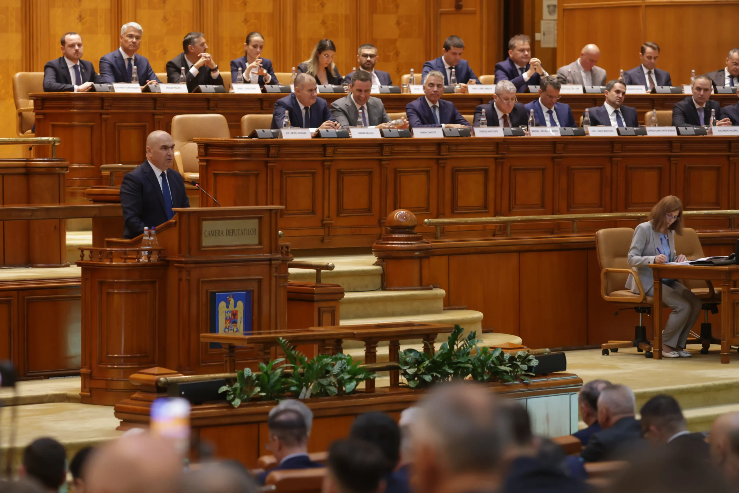 Guvernul Bolojan începe demolarea României