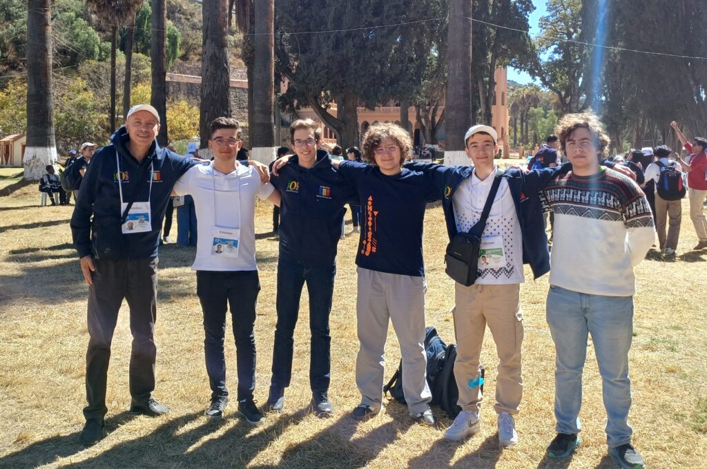 Prof. Marius Nicoli, coordonatorul “lotului de aur” de la Olimpiada Internațională de Informatică: România, pe locul 2 în clasamentul all time | Oficiul de Știri