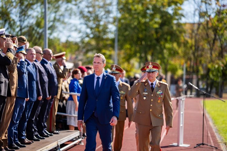 Ionuț Moșteanu lasă baltă pensile militare și veteranii