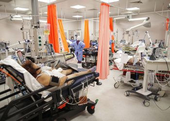 Bolnavii de cancer pot retrage întreaga sumă depusă la Pilonul 2