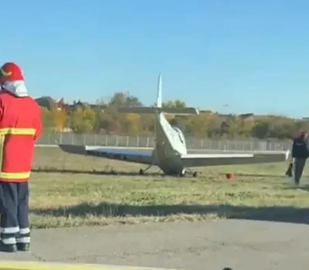 Probleme pe Aeroportul Băneasa: Zboruri deviate către Otopeni după ieșirea de pe pistă a unei aeronave