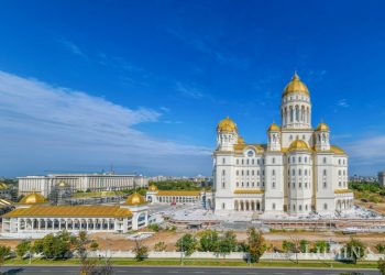 Incident la Aeroportul Băneasa: zboruri deviate la Otopeni Incident la Aeroportul Băneasa: zboruri deviate la Otopeni