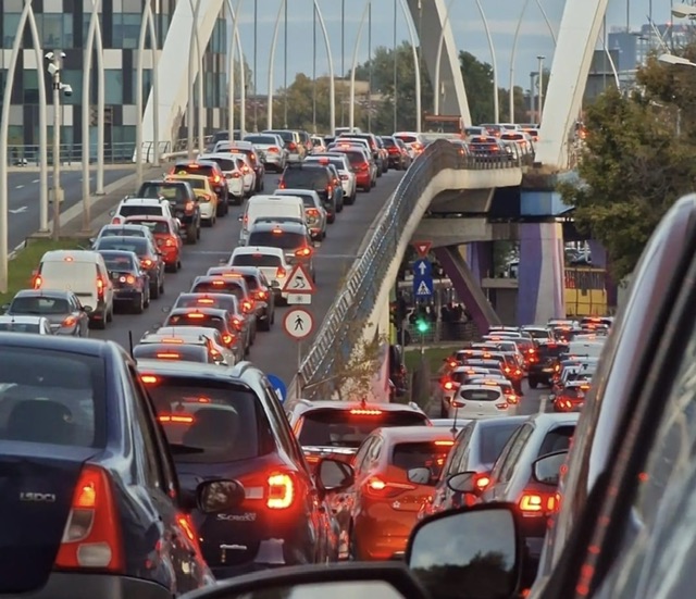 Traficul din București și străzi blocate | Oficiul de Știri Traficul din București și străzi blocate | Oficiul de Știri