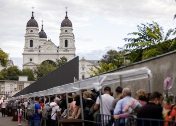Sebastian Felecanu, condamnat la 23 de ani de închisoare Sebastian Felecanu, condamnat la 23 de ani de închisoare