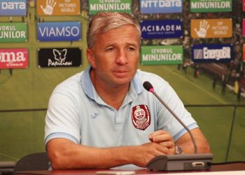 Canotorii români au plantat 1000 de stejari în "Pădurea Campionilor": "Noi, ca sportivi, știm cât de important este să respirăm un aer curat" Canotorii români au plantat 1000 de stejari în "Pădurea Campionilor": "Noi, ca sportivi, știm cât de important este să respirăm un aer curat"