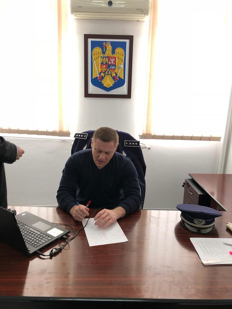 Acuzații de corupție în Academia de Poliție: Profesorul Claudiu Țupulan, acuzat de afaceri cu studenți doctoranzi-fantomă | Oficiul de Știri Acuzații de corupție în Academia de Poliție: Profesorul Claudiu Țupulan, acuzat de afaceri cu studenți doctoranzi-fantomă | Oficiul de Știri