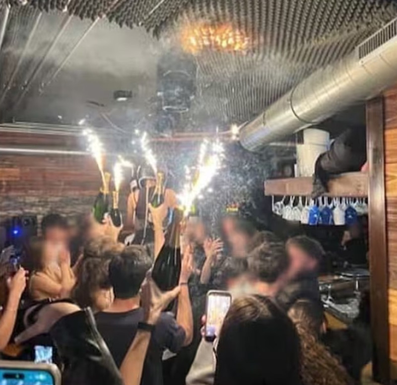 Patronii barului din Crans-Montana, Elveţia, puşi sub acuzare, după incendiul în care au murit 47 de oameni. Care sunt acuzațiile