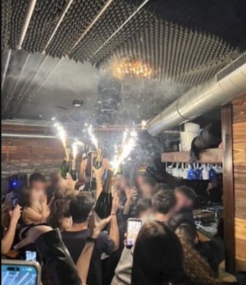 Patronii barului din Crans-Montana, Elveţia, puşi sub acuzare, după incendiul în care au murit 47 de oameni. Care sunt acuzațiile