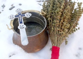 Ajunul Bobotezei, 5 ianuarie 2026 - tradiții și superstiții. De ce se pregătesc 12 feluri de mâncare